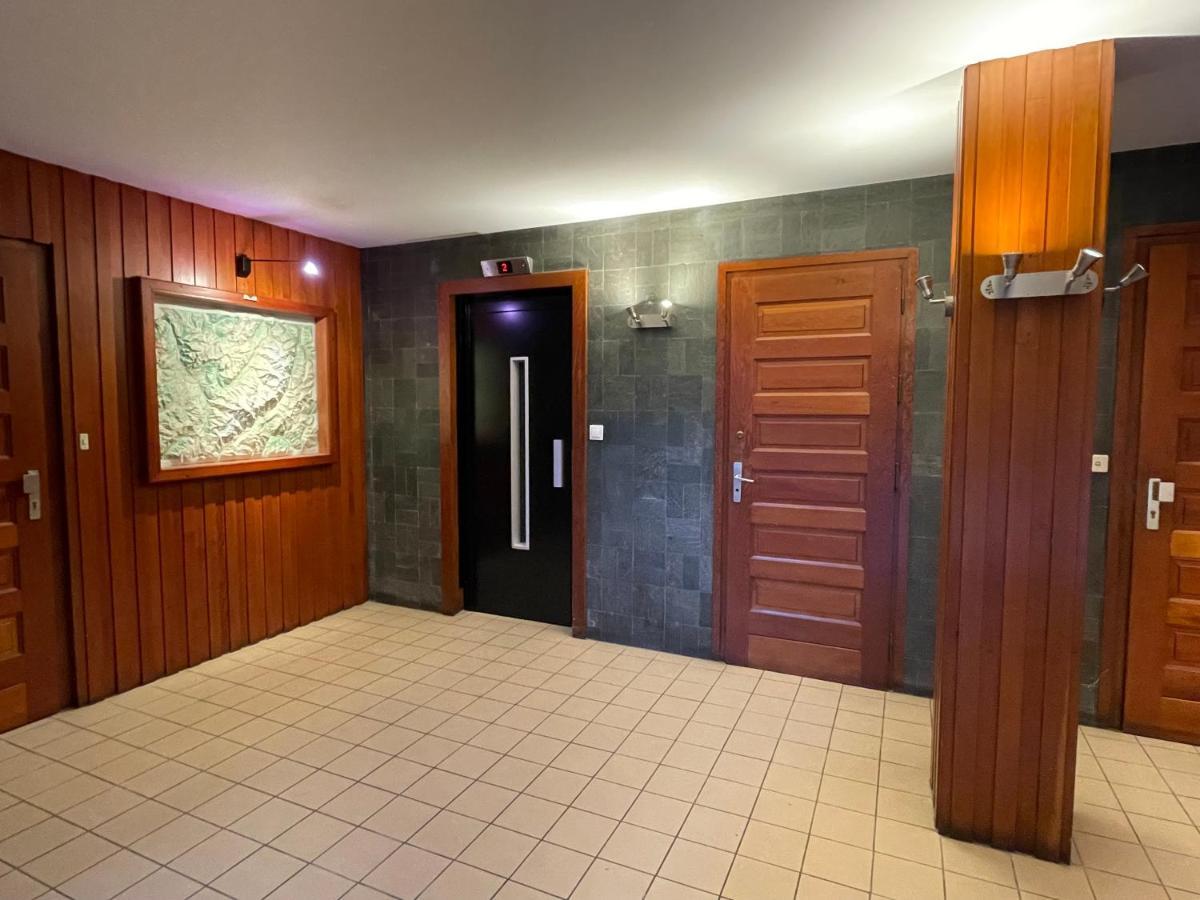 Appartement Bois Du Bouchet, Vue Montagne, Calme, Parking Gratuit, Proche Centre Chamonix